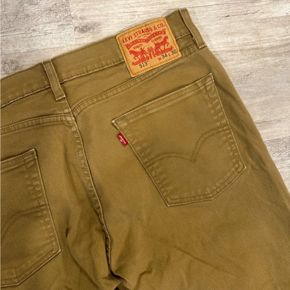 Levi's Men's Chinos in Brown